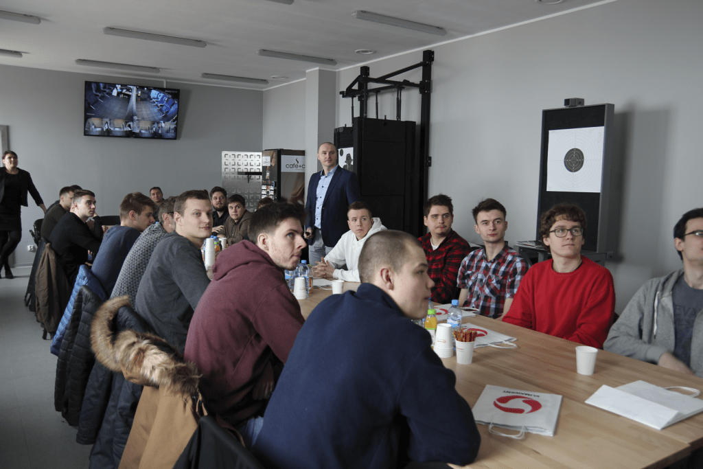 Studenci Politechniki Gdańskiej na produkcji Klimawent