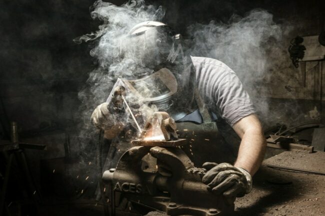 dym spawalniczy dym spawalniczy zdjęcie